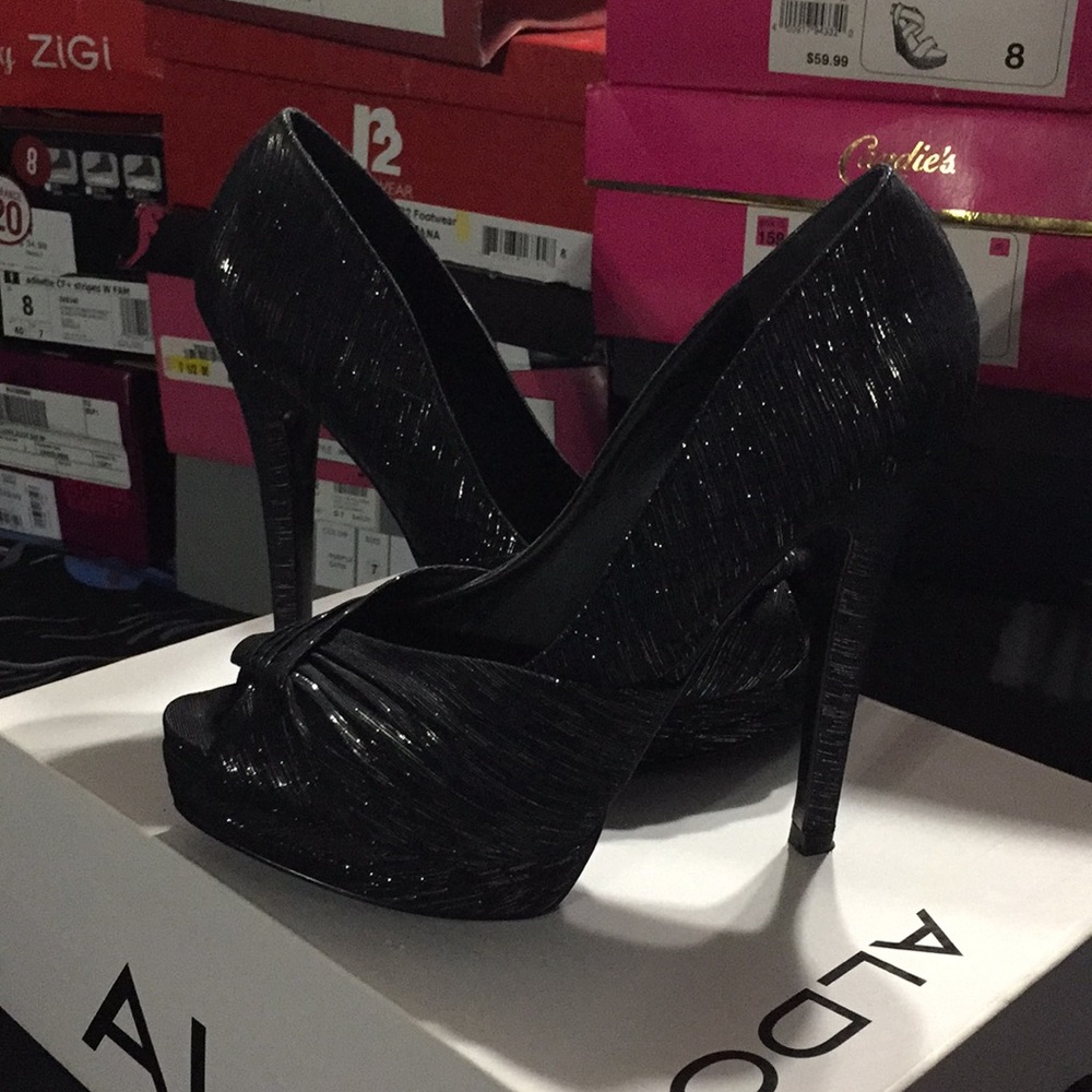 Aldo size 8 black and silver peep toe stilettos